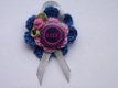 ** Gehaakte broche met button Lief blauw (met roosje/lintje) - 0 - Thumbnail