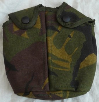 Hoes / Foedraal, Veldfles, Woodland Camouflage, Koninklijke Landmacht, 1996.(1) - 2