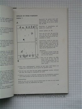 [1964] Spelenboek van de Stichting Spel en Sport - 4