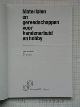 [1991] Materialen en gereedschappen voor handenarbeid en hobby, Lienen v. e.a., IVIO - 2