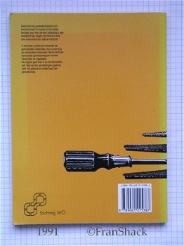 [1991] Materialen en gereedschappen voor handenarbeid en hobby, Lienen v. e.a., IVIO - 6