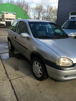 Opel Corsa - 1.2i-16V Onyx - 1