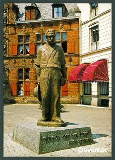 OV DEVENTER Standbeeld Albert Schweitzer