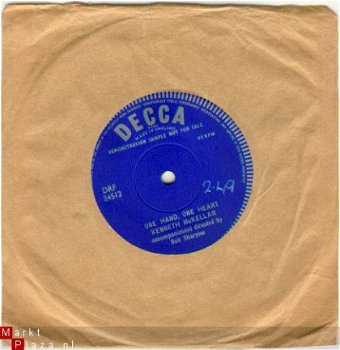 Decca sampler : Kenneth McKellar : One hand, one heart - 1