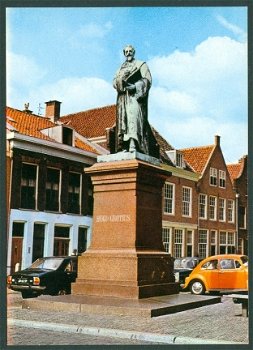 NH DELFT standbeeld Hugo Grotius - 1
