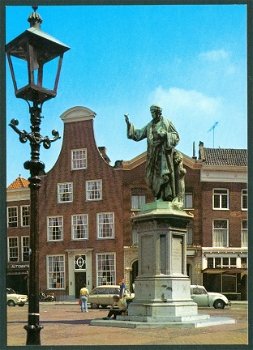 NH HAARLEM standbeeld Lourens Janszoon Coster, uitvinder boekdrukkunst - 1