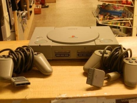 Playstation 1 Pandjeshuis Harlingen Friesland - 1