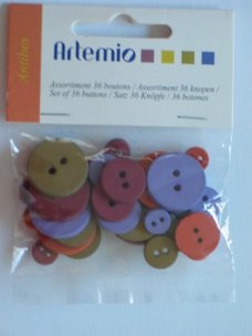 Artemio buttons antibes