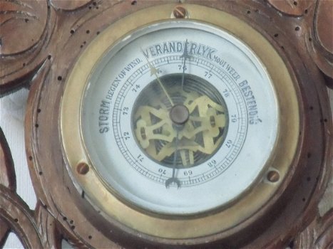 Antieke barometer. - 2
