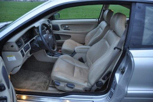 Volvo C70 Coupé - 2.0 T Luxury UNIEK in topconditie met lage kilometerstand - 1