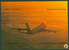 DUITSLAND Lufthansa - Boeing 747, vliegend in de zon