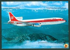 VERENIGDE STATEN Lockheed L-1011 TriStar, N1011 prototype vliegend boven gebergte