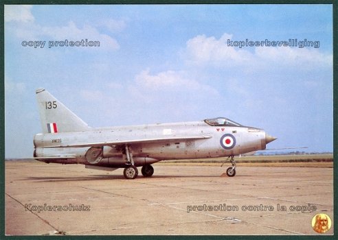 GROOT BRITTANNIE English Electric Lightning F1A, RAF XM135 van 74 Sqn Coltishall, IWM-Duxford - 1