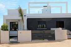 Moderne nieuwbouw bungalow te koop in Orihuela Costa