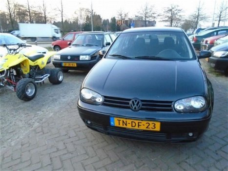 Volkswagen Golf - 1.8 high 20v-turbo 5drs clima apk - 1