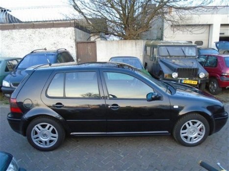 Volkswagen Golf - 1.8 high 20v-turbo 5drs clima apk - 1