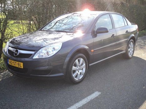 Opel Vectra - 1.8-16V Essentia - 1