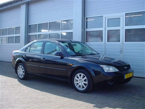 Ford Mondeo - 2.0 TDCI 85KW SEDAN AUT NIEUWE APK - 1