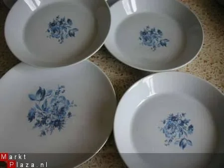 Zeer uitgebreid servies van Regina Gouda 59 delig, deel 2 GERESERVEERD - Afbeelding 7
