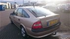 Opel Vectra - 2.0i-16V GL - 1 - Thumbnail