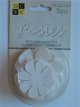 DCWV 50 paper flowers white - 1