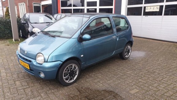 Renault Twingo - 1.2 16v privilege 75 pK. Distributieriem vervangen. APK tot 01-2021 - 1