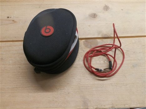 Beats by Dre wireless koptelefoon Pandjeshuis Harlingen - 4