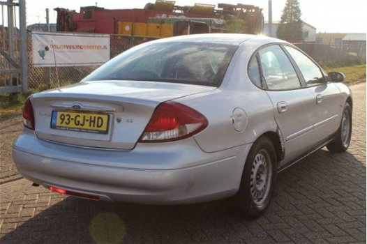 Ford Taurus - USA 3.0-24V V6 SE Peter Mulder JR Emmer-Compascuum - 1