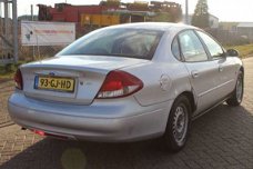 Ford Taurus - USA 3.0-24V V6 SE Peter Mulder JR Emmer-Compascuum