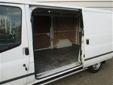 Ford Transit - 280M 2.2 TDCI SHD