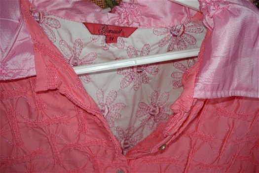 heel aparte blouse rose met zalmrose Gimaud mt IV (42) Achterpand geborduurde bloemen voorkant smoc - 6
