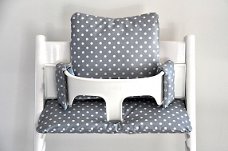 Stokke stoelverkleiner kussen gecoat voor trip trap kinderstoel 'grey polka'