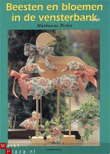 Beesten en bloemen in de vensterbank Marianne Perlot