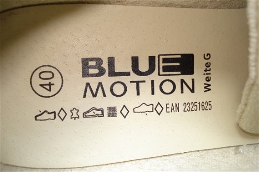 Zilver/paarlemoer Blue Motion schoenen leer maat 40 Prijs 7,50 Verzendkosten 6.95 maar liever ophale - 2