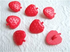 Rood aardbeien knoopje ~ 14 mm
