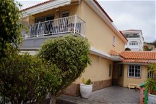 HALF VRIJSTAAND HUIS - VALLE DE SAN LORENZO - TENERIFE