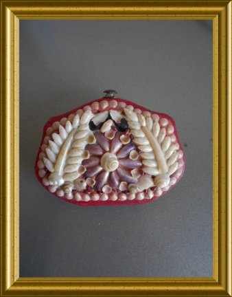 Antiek beursje met schelpjes - Afbeelding 2