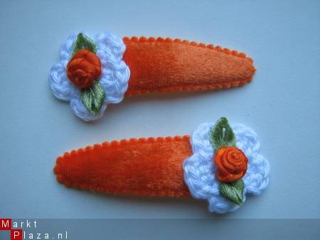 ** Haarspeldjes oranje roosje - nr. 1