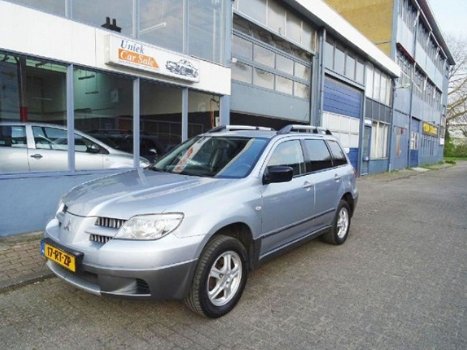 Mitsubishi Outlander - 2.0 2wd invite Airco Inruil Mogelijk - 1