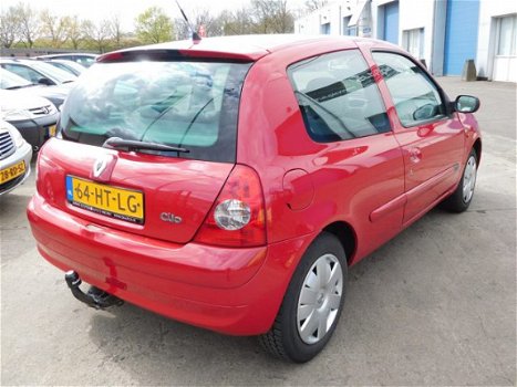 Renault Clio - 1.4-16V PRIVILÈGE, AIRCO(CLIMA), ELEK-RAMEN, STUURBEKRACHTIGING, CENT-VERGRENDELING, - 1