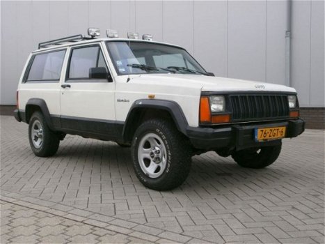 Jeep Cherokee - 2.1 TD JEEP - 1