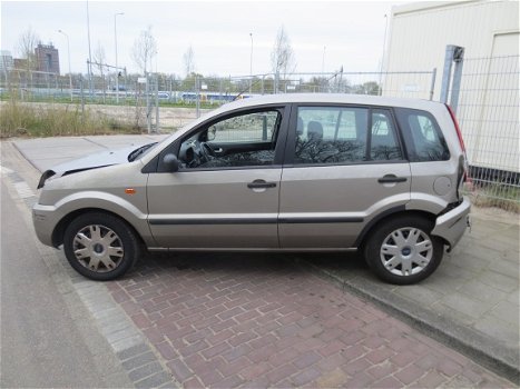 Ford Fusion 1.4 2004 Plaatwerk en Onderdelen - 1