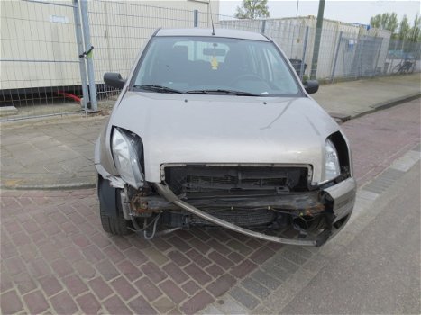 Ford Fusion 1.4 2004 Plaatwerk en Onderdelen - 2