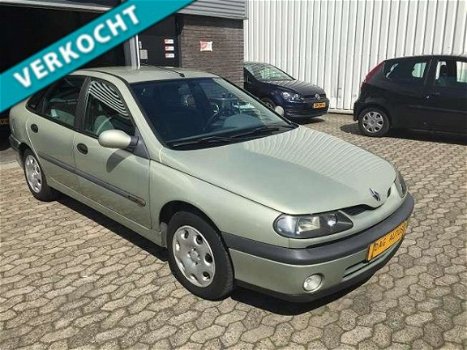 Renault Laguna - 2.0 RXT - 1