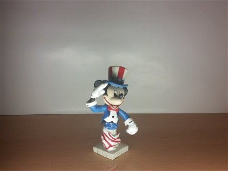 Patriotic Mickey Mouse Disney Grand Jester Studios Bust - 2