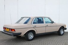 Mercedes-Benz 200-serie - 300 Turbo Diesel