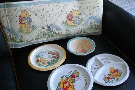 Retro Winnie the Pooh bord en papschaal melamine 2 borden 1 met vakverdeling nr 82 en 86 sticker 110 - 2