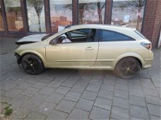 Opel Astra H GTC 1.4 16V 2005 Onderdelen en Plaatwerk