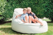 Loungen voor buiten. Slope XL stoel.