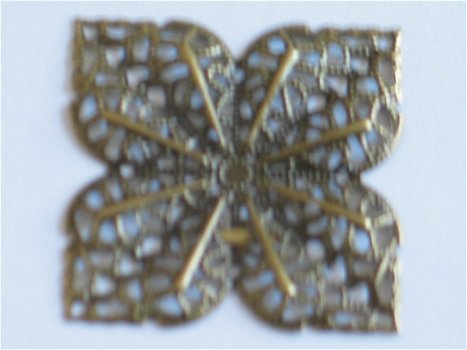 Bronze filigree square - 1